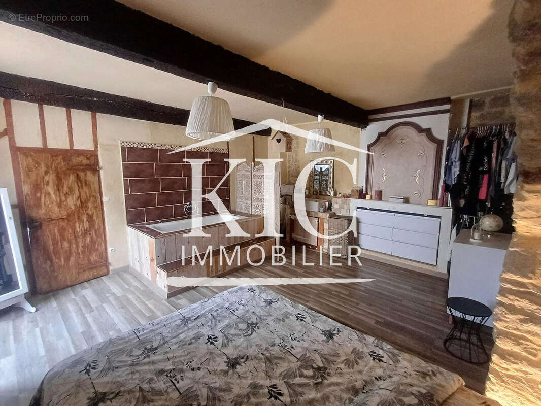 Maison à CARCASSONNE