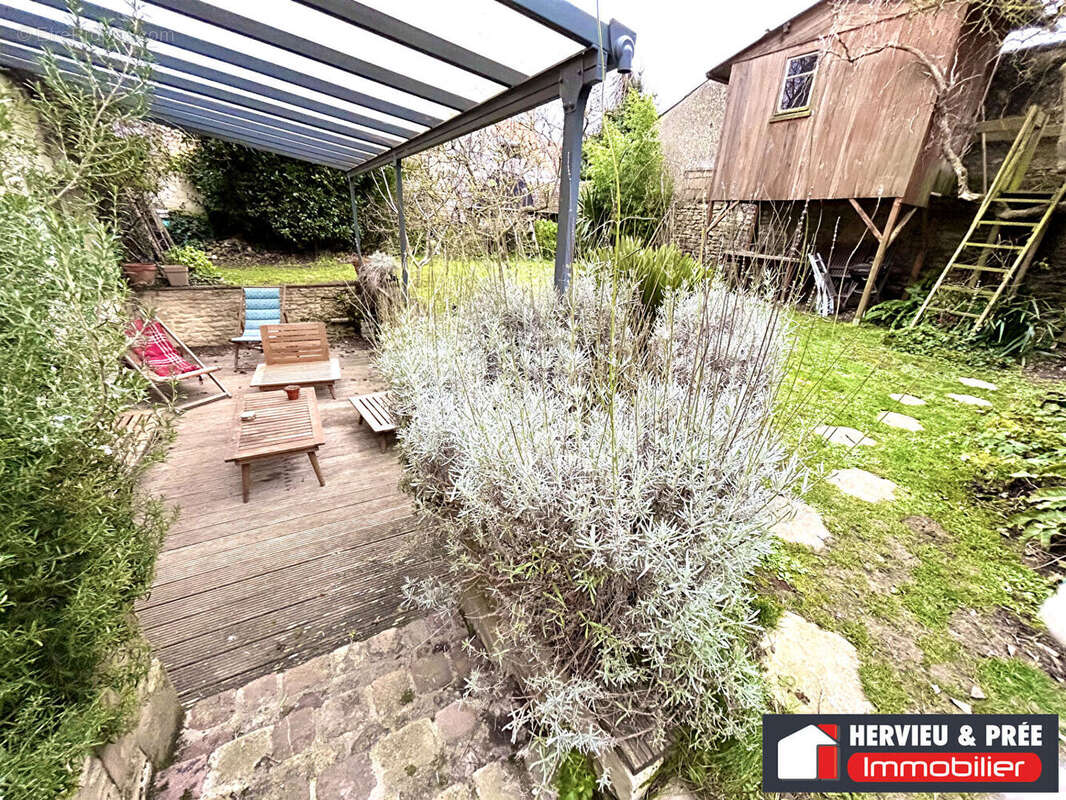 Maison à CRESSERONS