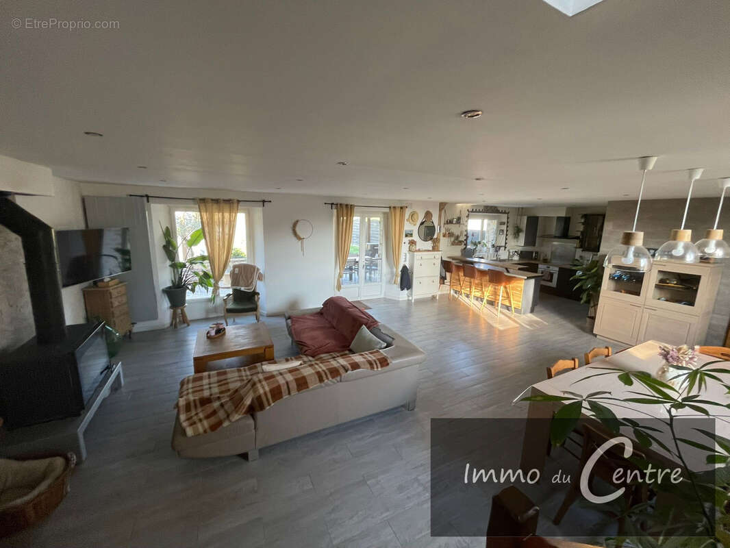 Maison à MONTMIRAIL