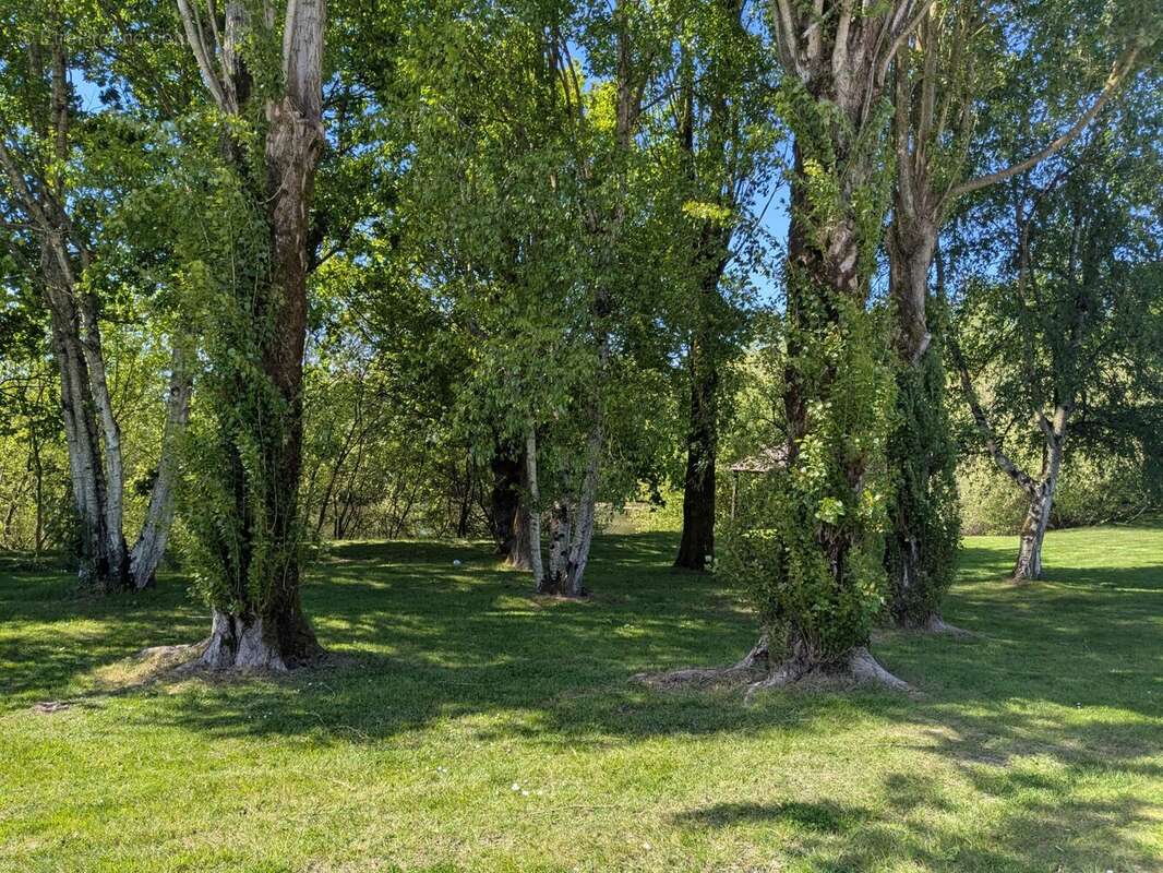Maison à SAINT-MEEN-LE-GRAND