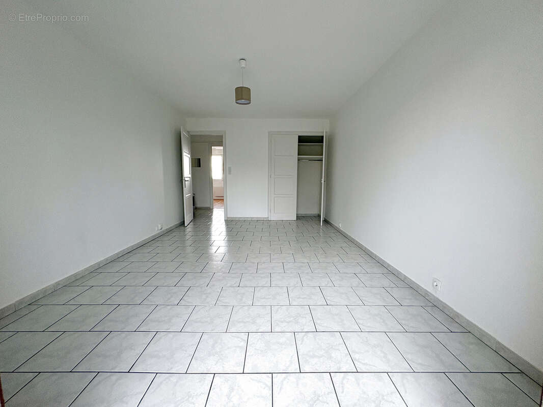 Appartement à OULLINS