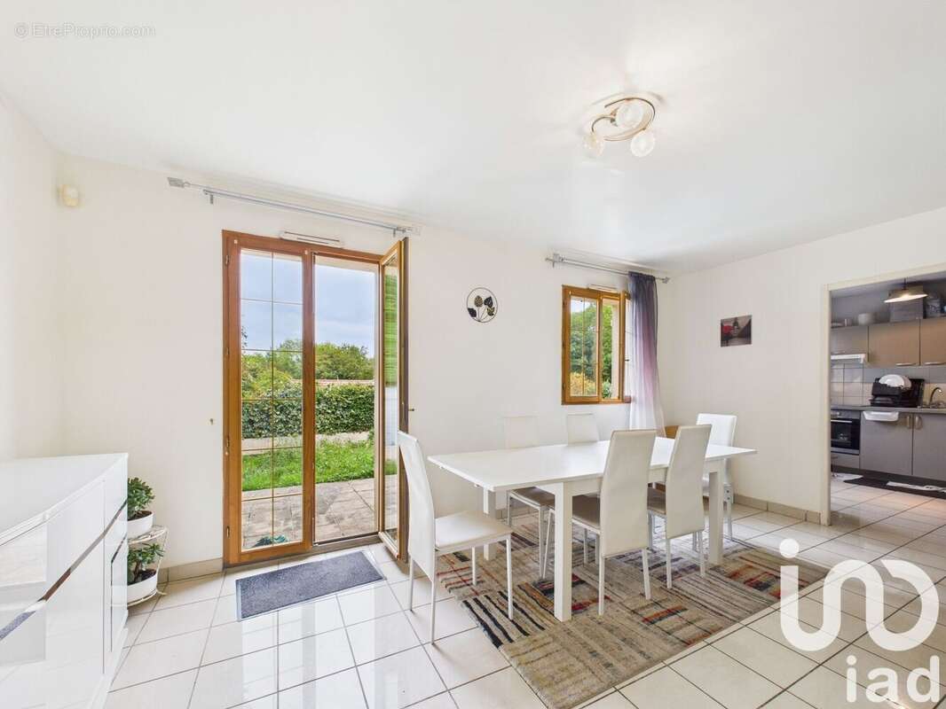 Photo 5 - Maison à EVRY