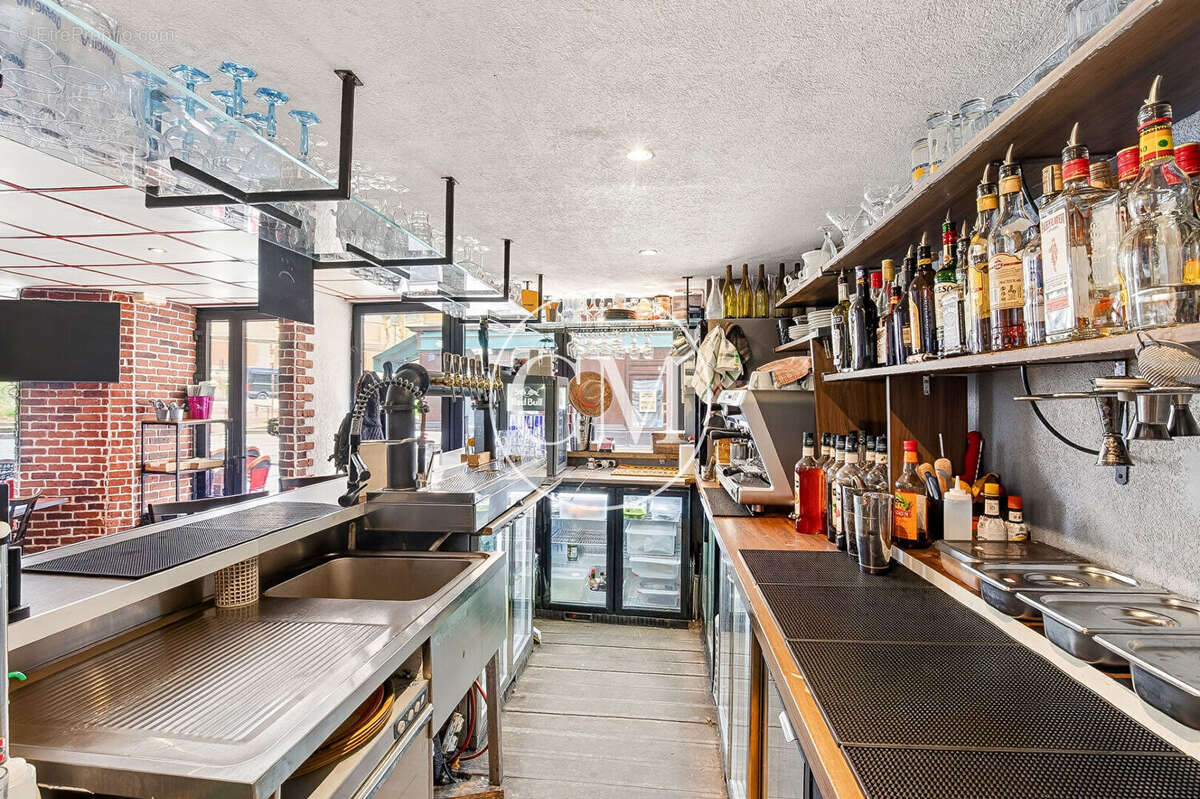 Commerce à VERSAILLES