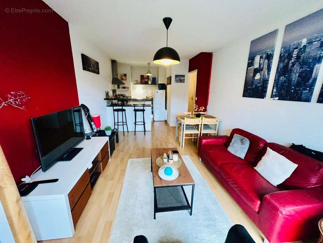 Appartement à ORGERES