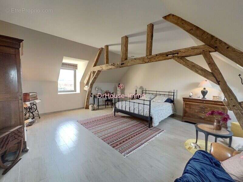 Maison à BAZOCHES-SUR-HOENE