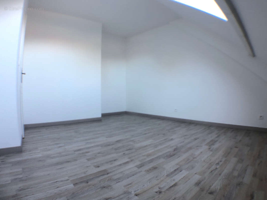 Appartement à CHECY