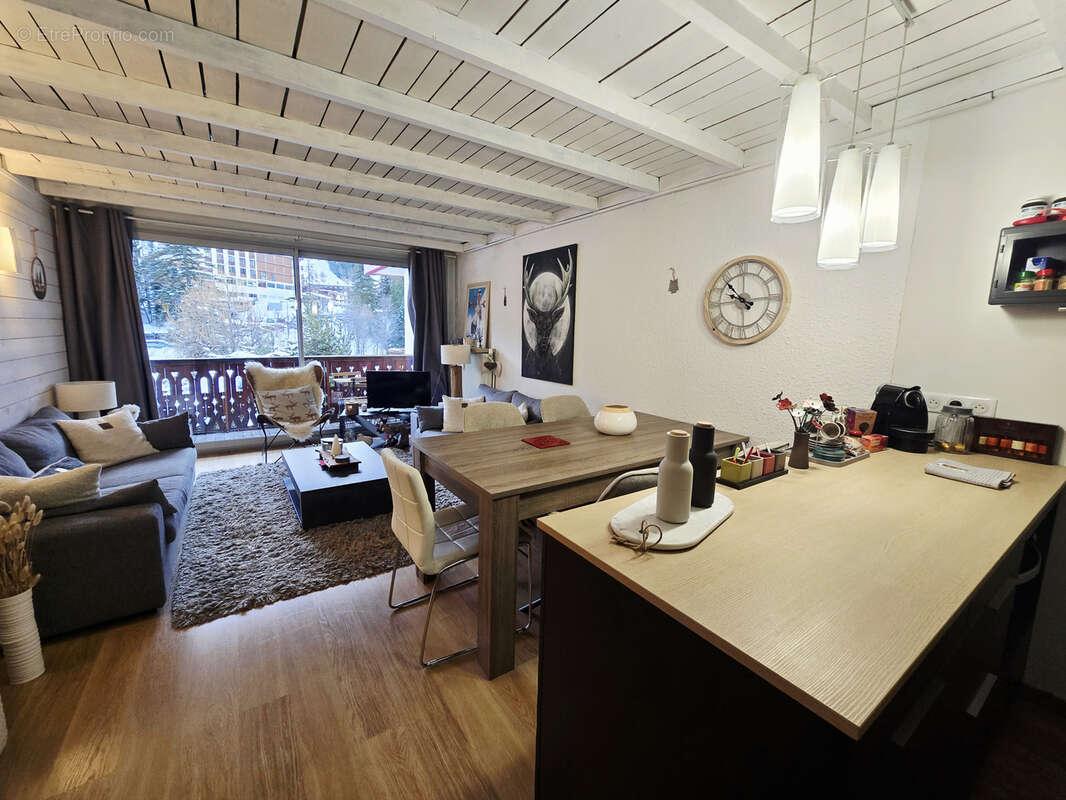 Appartement à UVERNET-FOURS