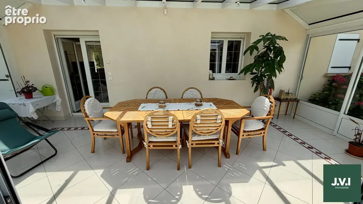 A VENDRE GROSLAY Maison 8 pièces 212 m² - photo 12