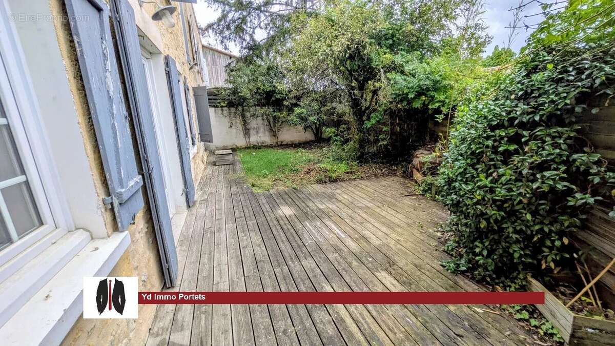 Maison à PORTETS