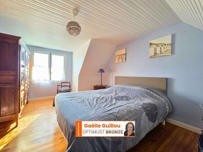 ILE DE BATZ : Maison mitoyenne de 84m² - 5 pièces - photo 7