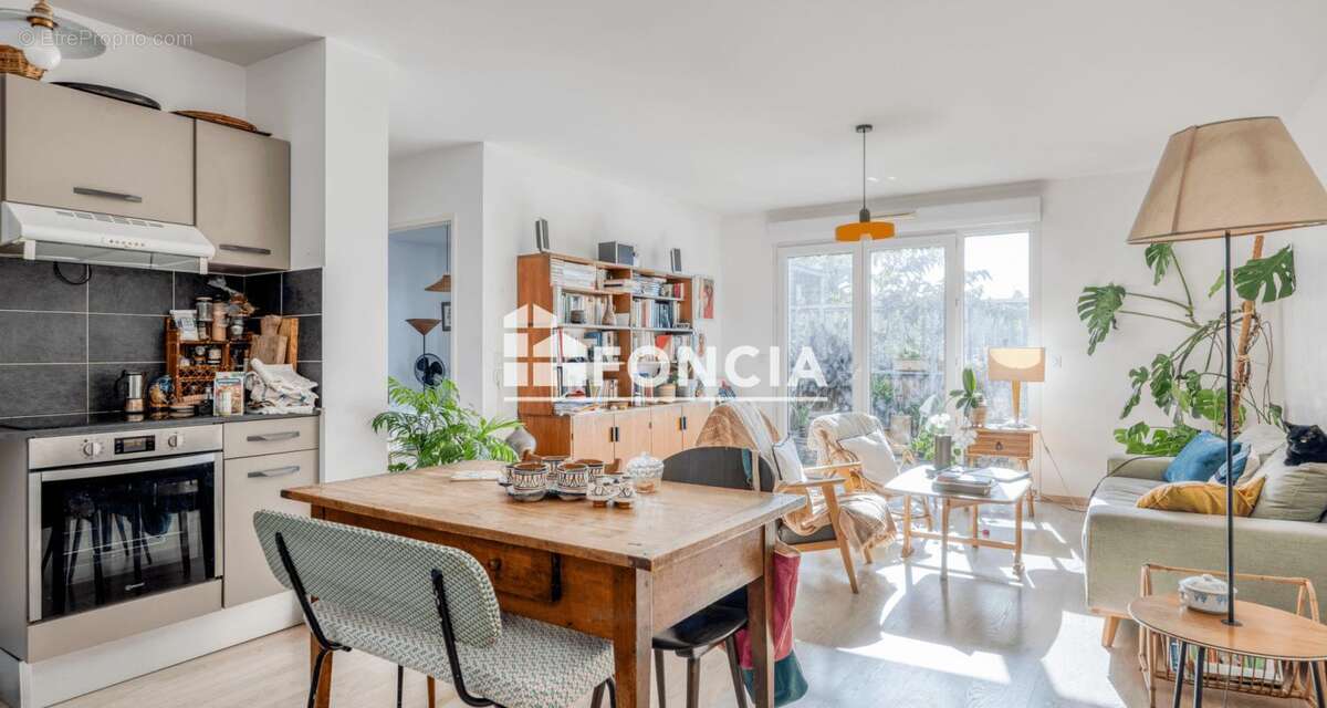 Appartement à BORDEAUX