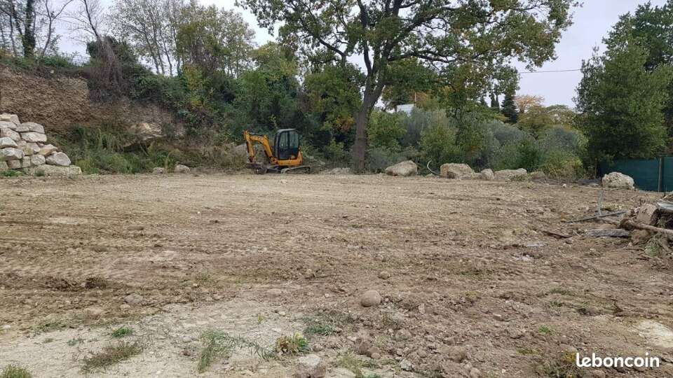 Terrain 740 m² à Istres  - photo 2