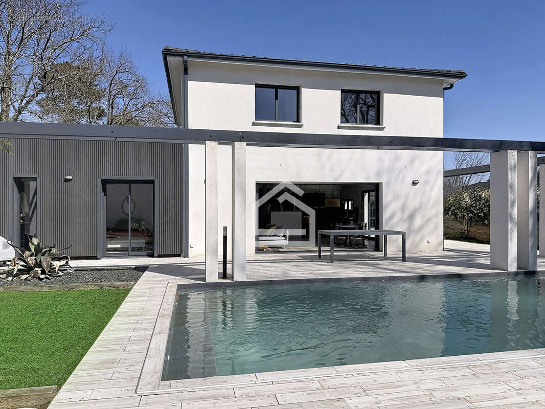 Maison à SAINT-AUBIN-DE-MEDOC