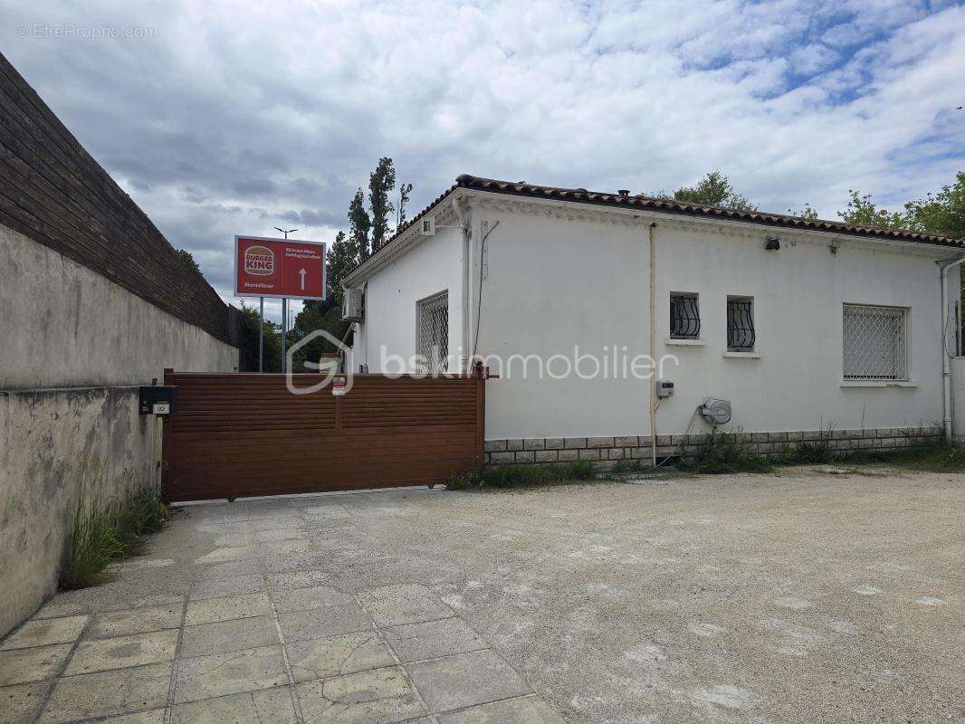 À VENDRE – Maison contemporaine de plain-pied avec panneaux photovoltaïques – Montélimar - photo 12