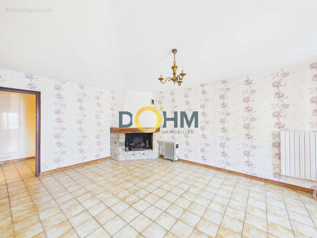Maison de village 110m2 avec cour et dépendances - photo 7