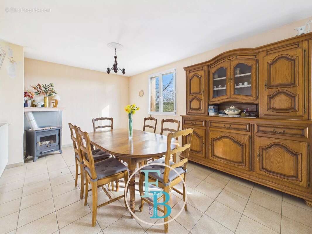 Maison à BRETTEVILLE-SUR-LAIZE