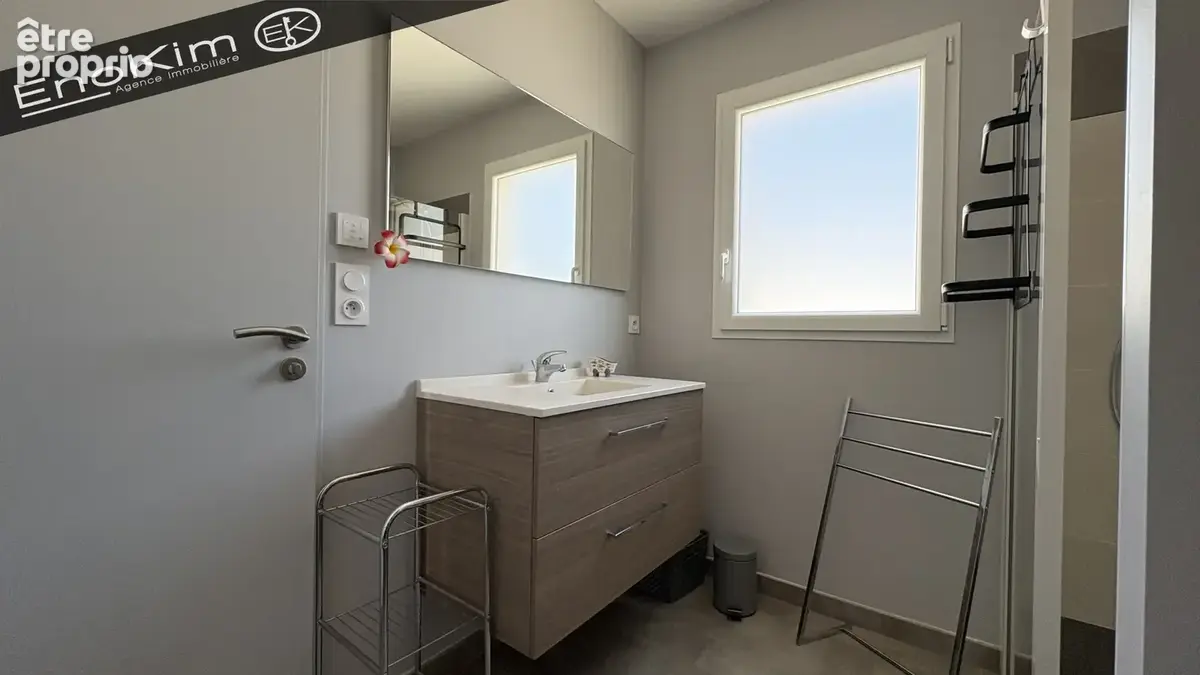 Maison récente à Jard sur mer de 64m2 avec un grand garage de 28m2 sur une parcelle de 307m2 - photo 7