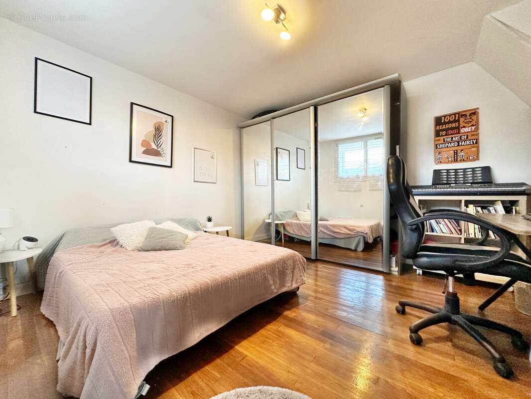 Maison à SAINT-GEORGES-D'ESPERANCHE