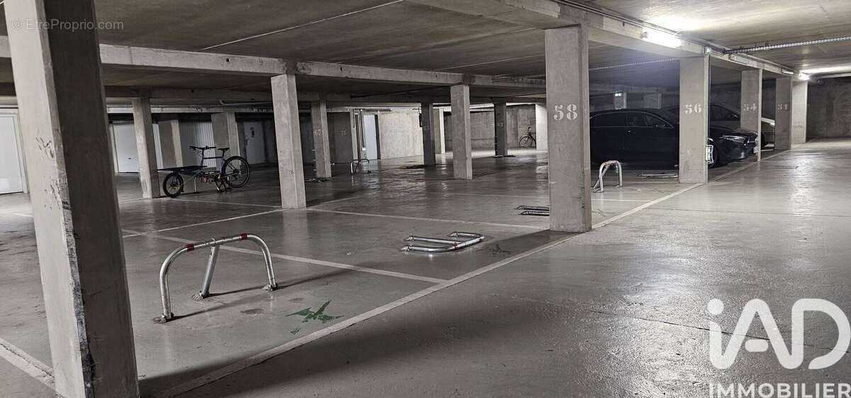 Photo 6 - Parking à PARIS-19E