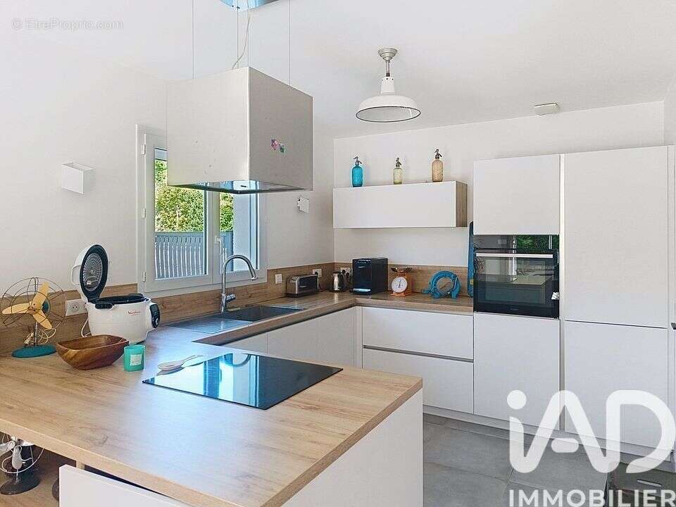 Maison 85 m² à Savigny  - photo 3