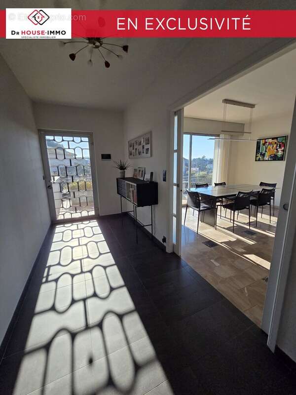 Maison 130 m² à La Tour-De-Salvagny  - photo 32