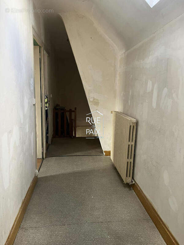 Maison + Garage / Cave et Jardin - photo 6