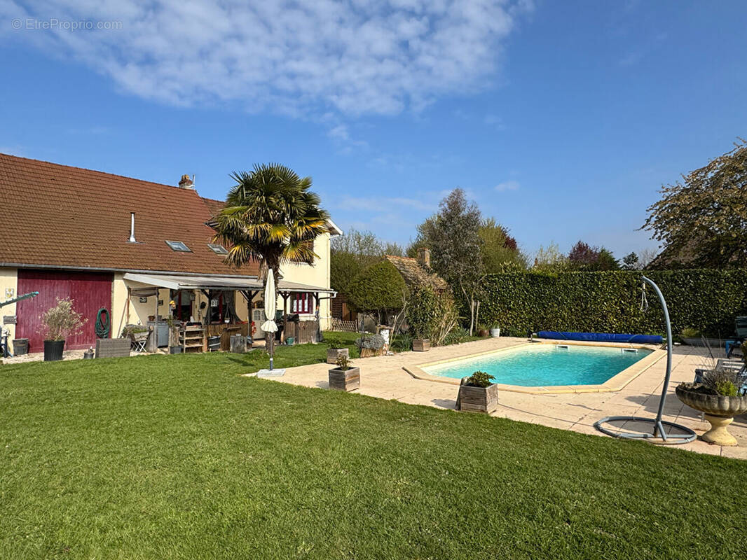 Maison à PIERRE-DE-BRESSE