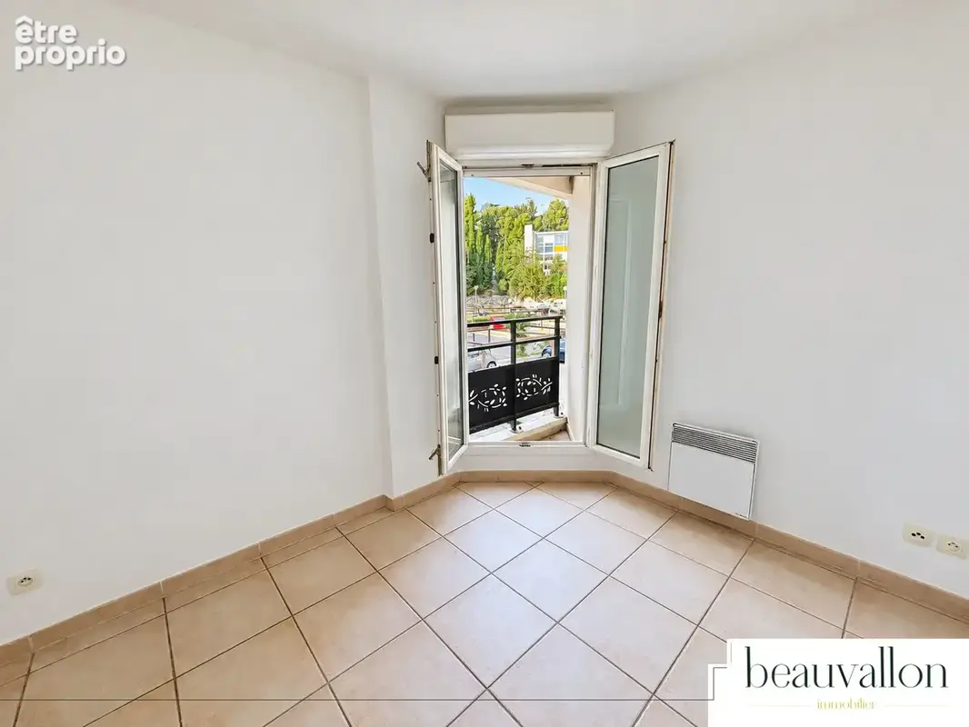 Vente T4 90m2 + terrasse 10m2 + garages Marseille Les Caillols - photo 5