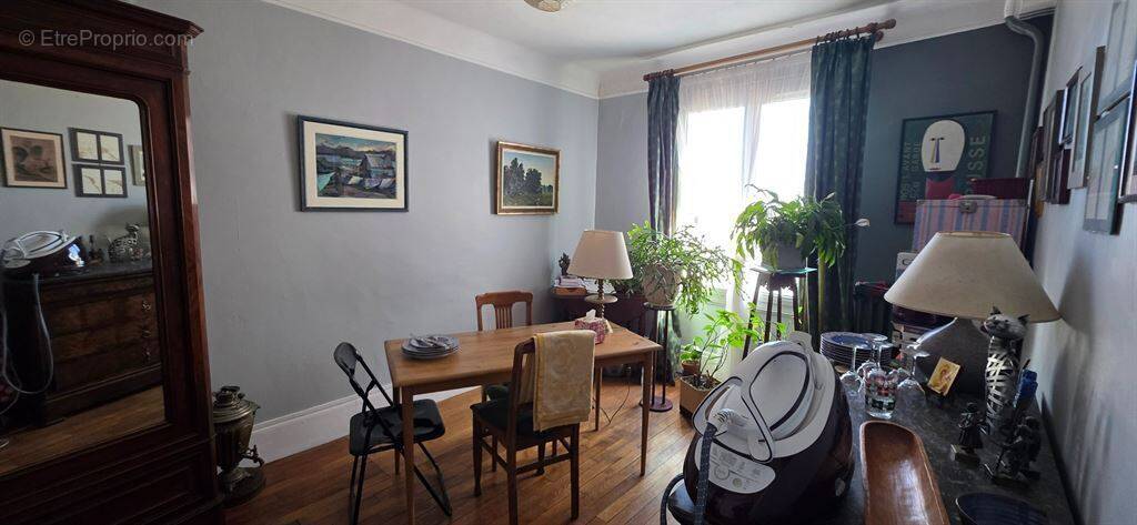 Appartement à ASNIERES-SUR-SEINE