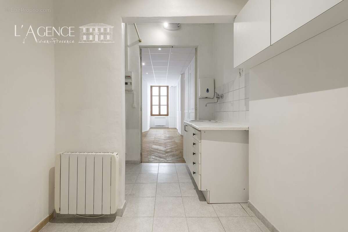 Appartement 72 m² à Aix-En-Provence  - photo 4