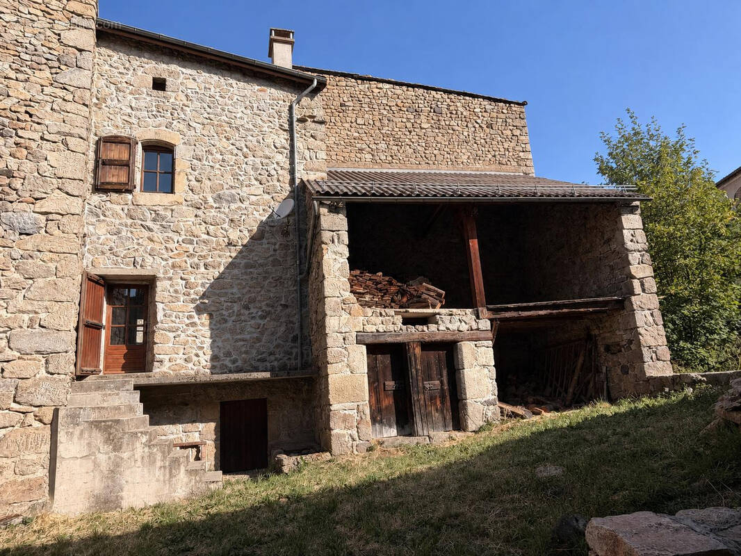 Maison à CHAMBON-LE-CHATEAU