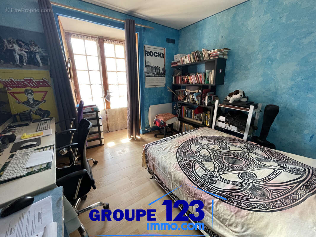 Maison double sur les hauteurs de Clamecy (58) de plus de 180 m2 - photo 9