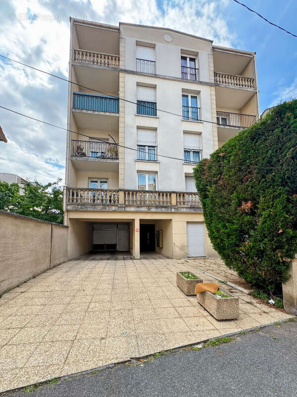Appartement à ROSNY-SOUS-BOIS