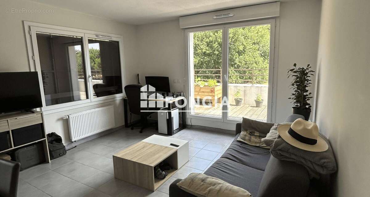 Coup de coeur assuré - grand t2 avec terrasse donnant sur espace vert - photo 2