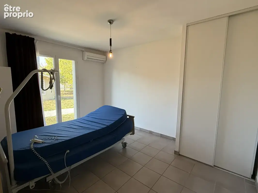 SAINTE LIVRADE SUR LOT, dans résidence de services maison mitoyenne F2 - photo 6