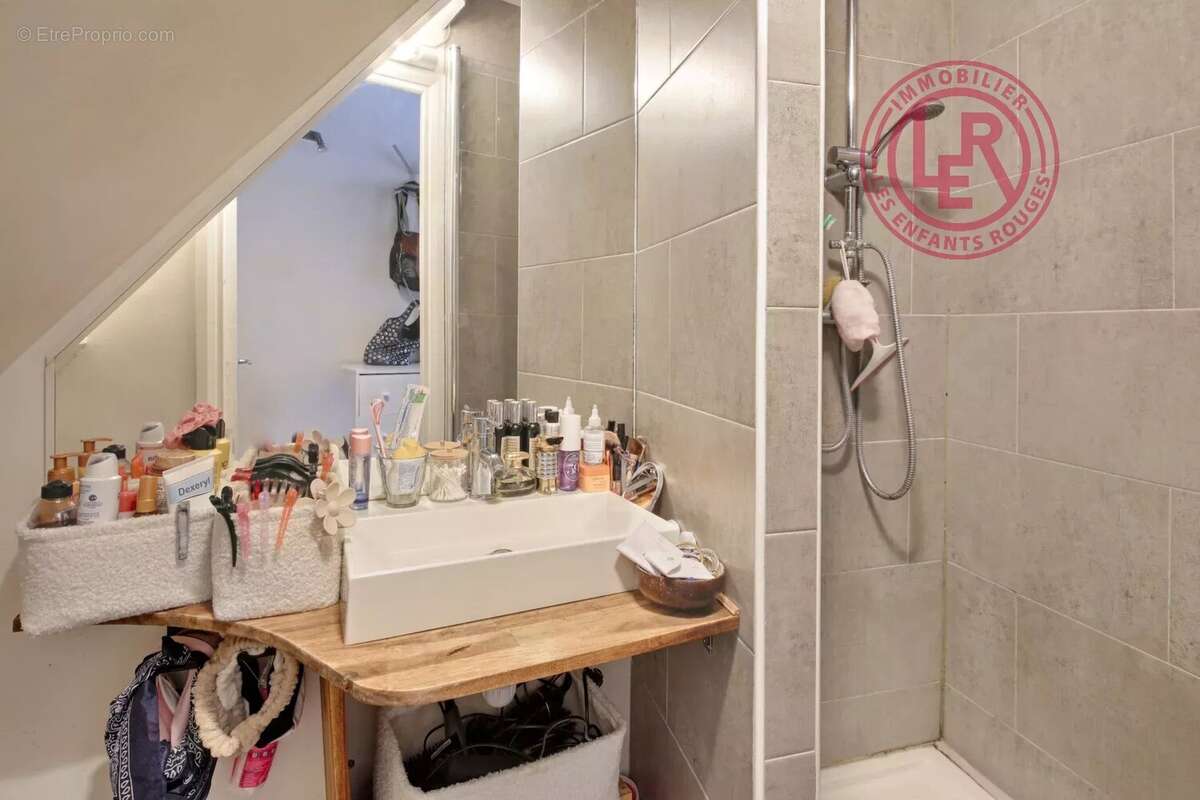 Appartement à PARIS-10E