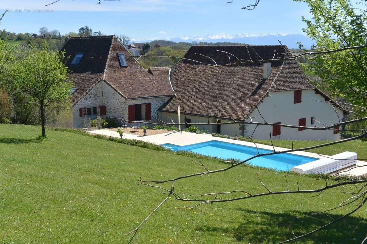 Maison à ORRIULE