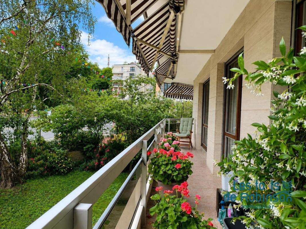 Appartement à LE PLESSIS-ROBINSON