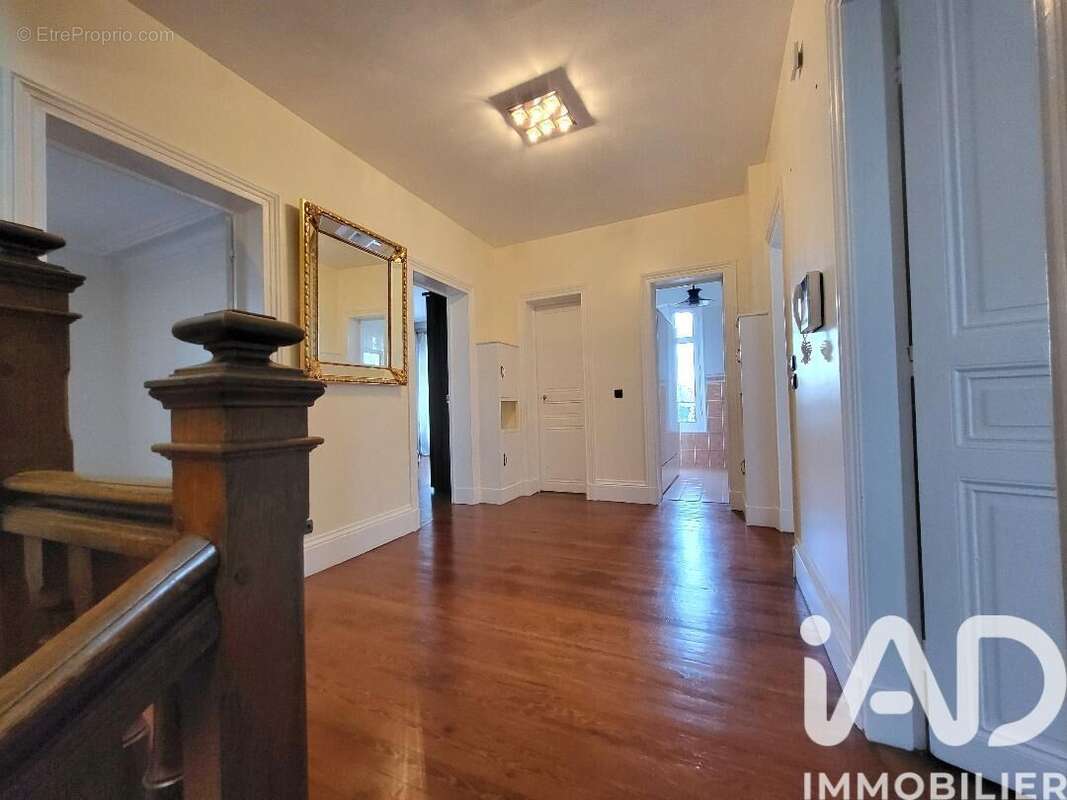 Photo 6 - Maison à MONTEREAU-FAULT-YONNE