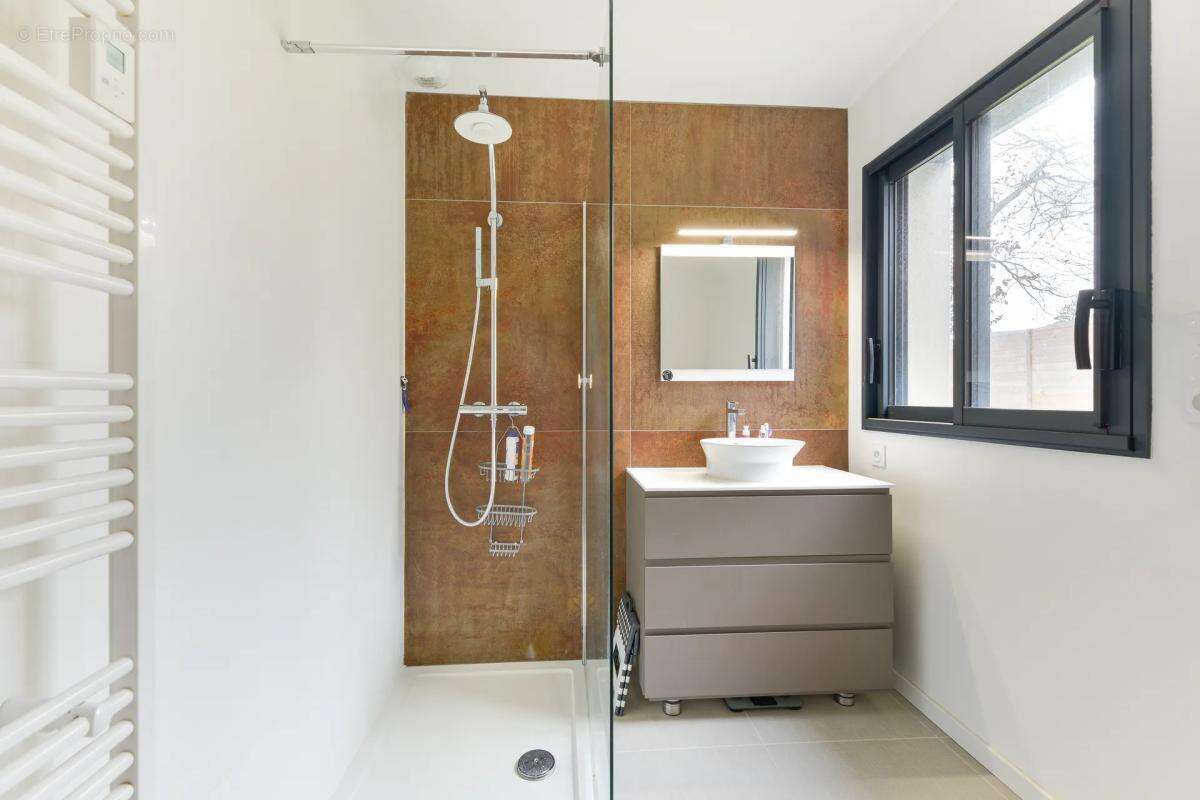 Maison à TREILLIERES