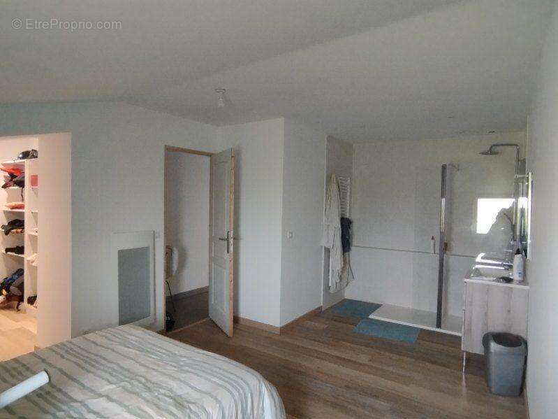 Maison à COULONGES-SUR-L&#039;AUTIZE