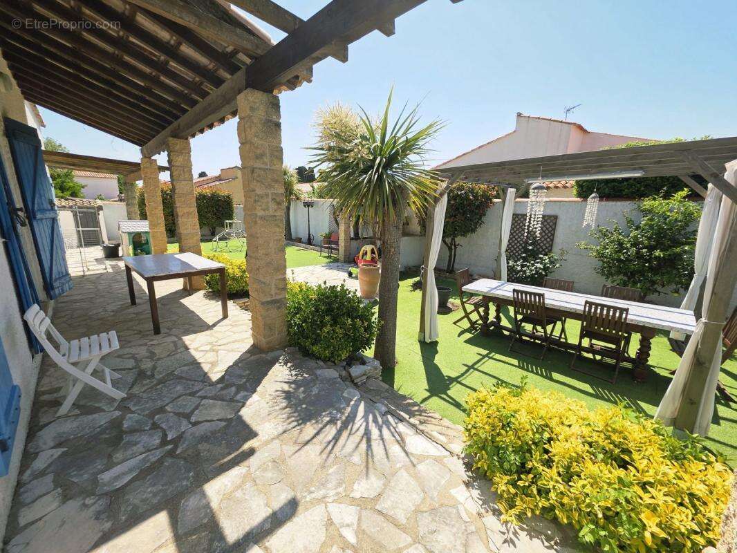 Maison à MEZE