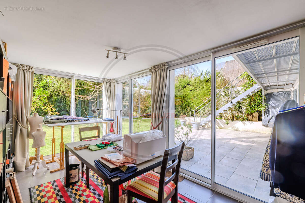 Maison à VERNEUIL-SUR-SEINE