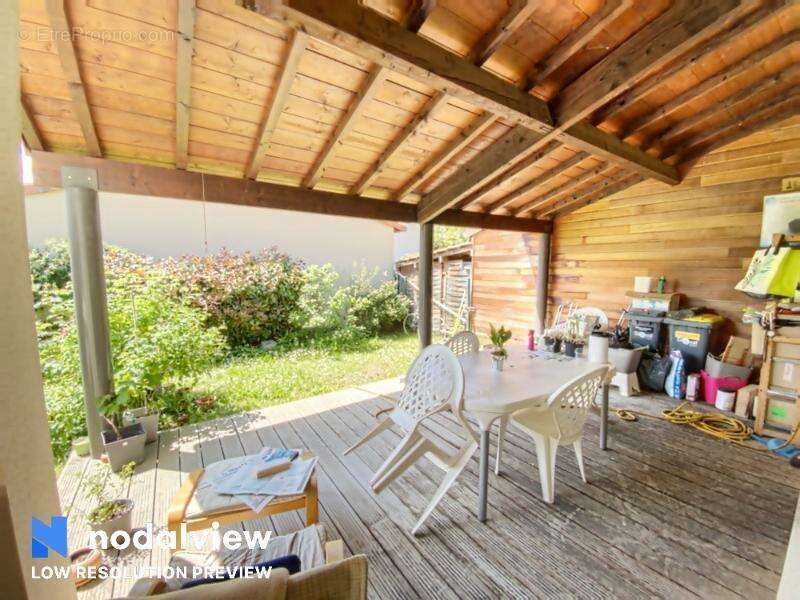   - Maison à RAMONVILLE-SAINT-AGNE