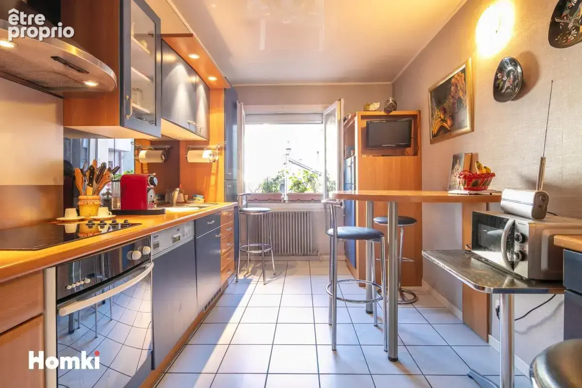 Appartement T3 de 92 m² à Grenoble 38000, Rue Thiers - photo 4