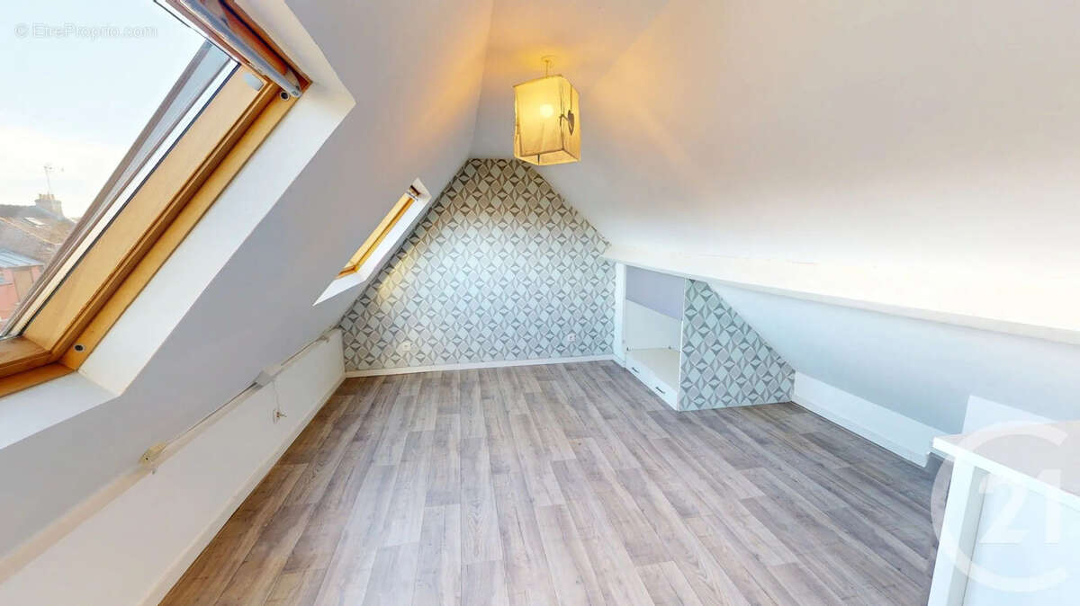 Maison à SAINT-QUENTIN