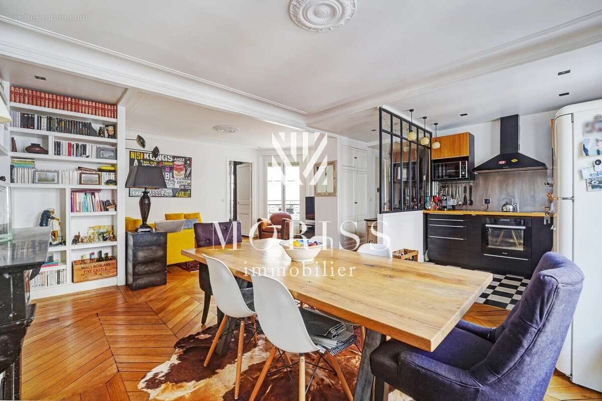 Appartement à PARIS-2E