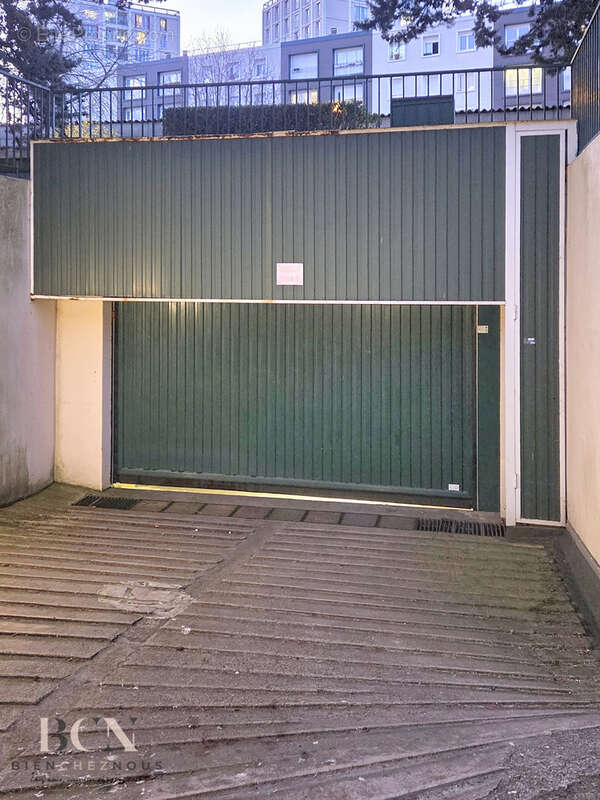 Parking à EPINAY-SUR-SEINE