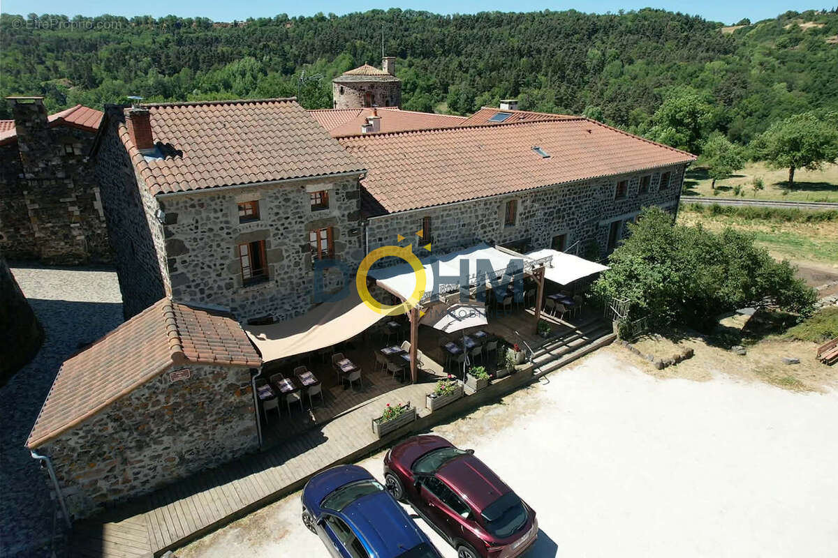 Fonds de commerce restaurant bar hôtel de charme (265m2) au pied du château avec logement de fonction (140m2) - photo 2