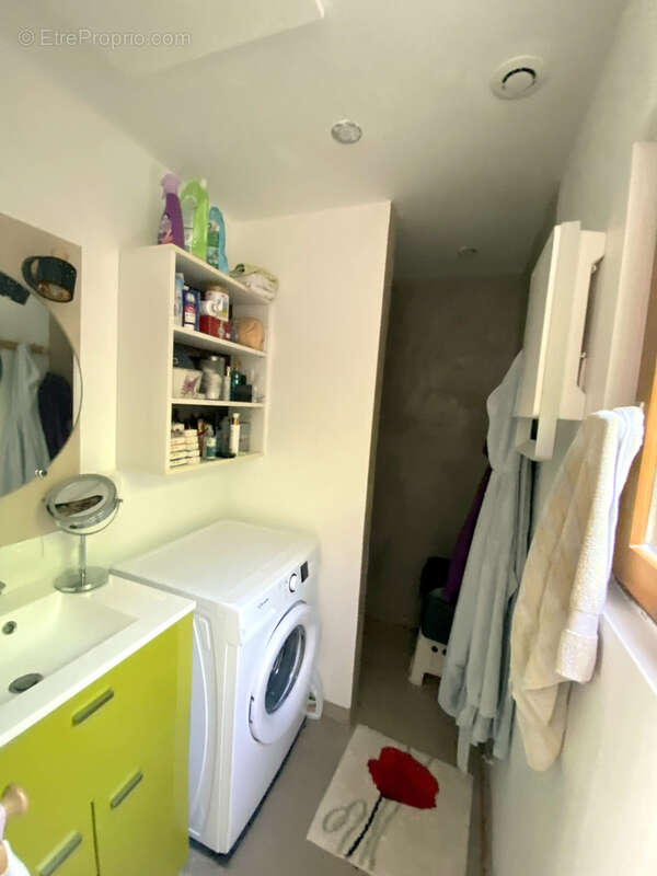 Maison à CRAPONNE-SUR-ARZON